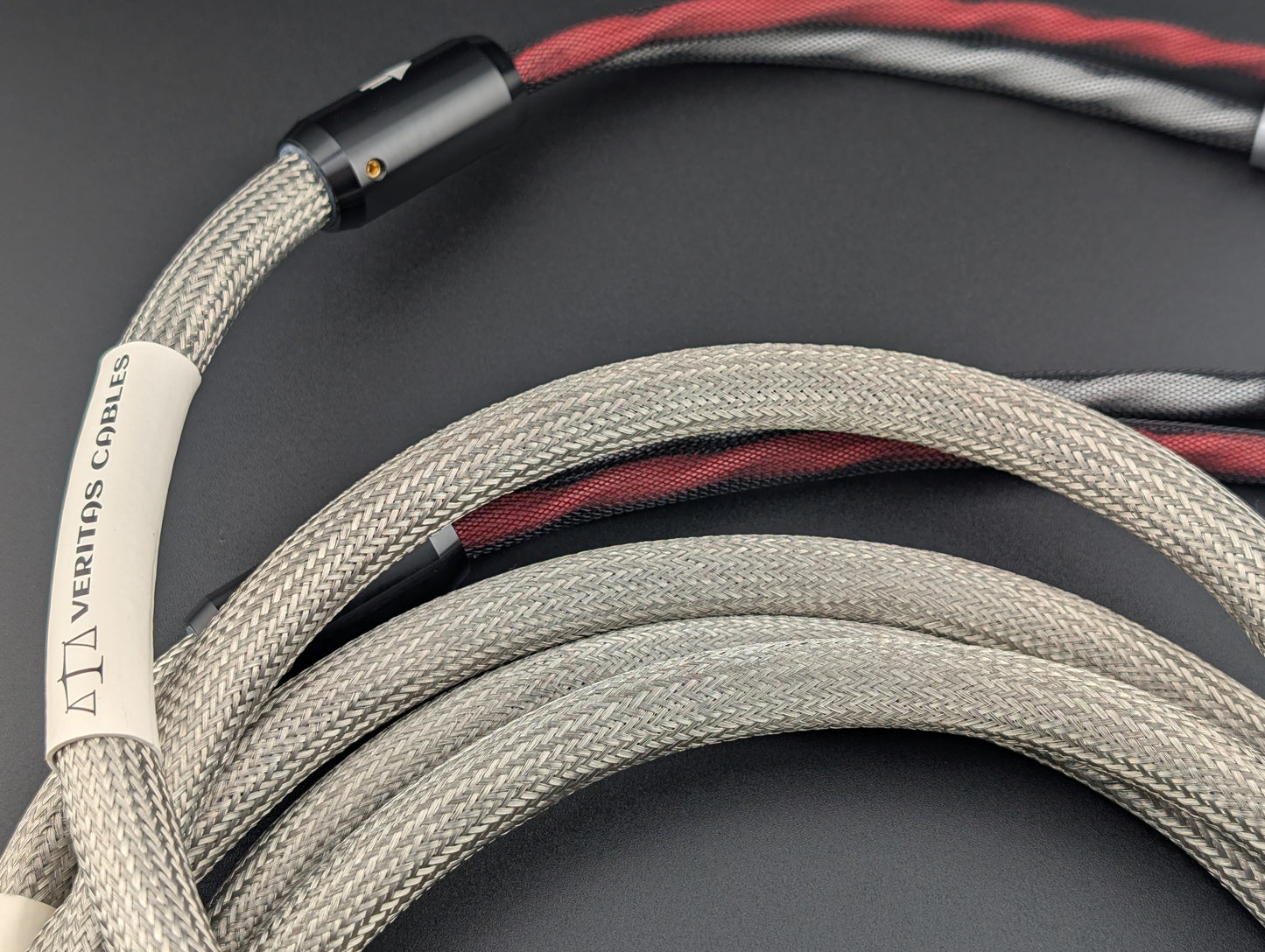 Aperta speaker cables